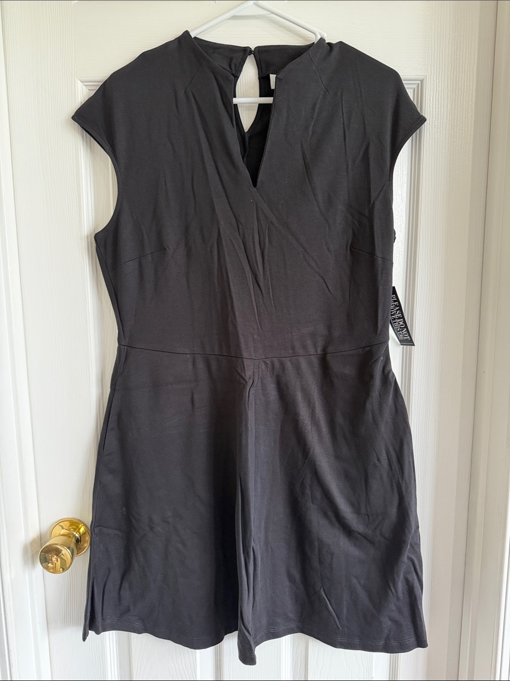 NWT New York & Company Black Cap-Sleeve V-Notch Mini Dress